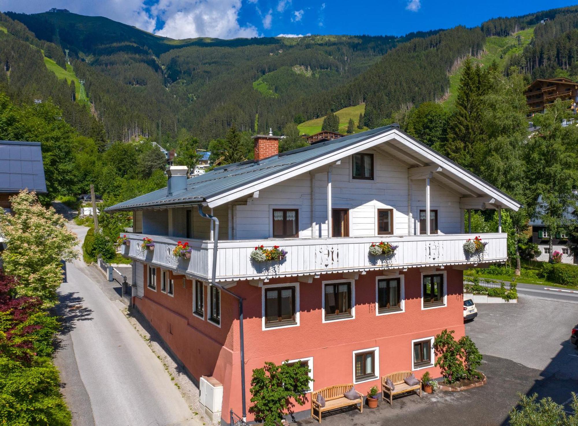 B&B By Zillners Zell am See Exterior photo